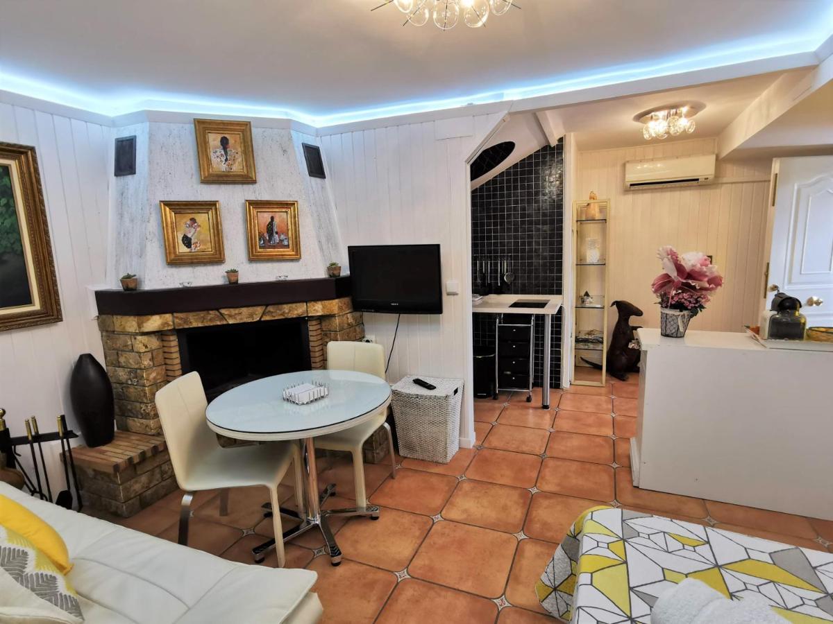 Apartamentos Turisticos Tronca Luxury Grenada Zewnętrze zdjęcie